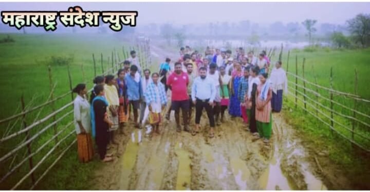 चिकलमय असलेल्या चिटूर गावात जाणाऱ्या रस्त्याची डागडुजी करा; अन्यथा रस्त्यावर उतरू: राकाँ पक्षाचे तालुका उपाध्यक्ष सागर मूलकला