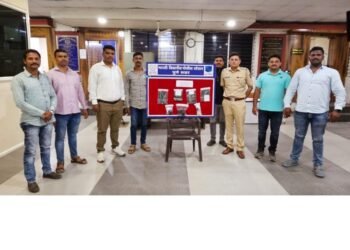 घरफोडीच्या दोन गुन्हयांची कौशल्यपूर्ण उकल करुन घरफोडीच्या गुन्हयातील माल जप्त….