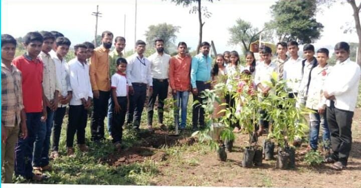 उच्च माध्यमिक महाविद्यालय अभोणा येथे १ ते ७ ऑक्टोबर दरम्यान वन्यजीव सप्ताह साजरा.
