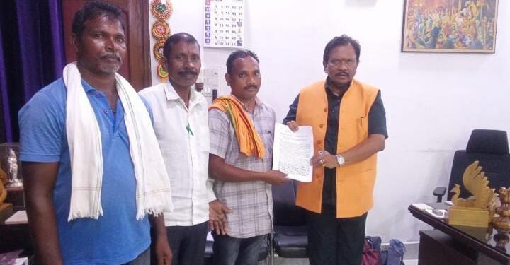 वनहक्क कायद्यातील तीन पिढीचा पुरावा रद्द करा, मुन्नूर कापेवार, बेलदार समाज संघटना रायगठ्ठा