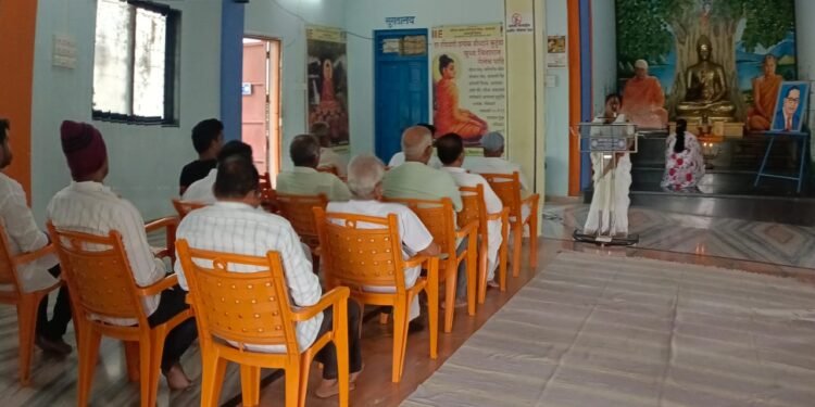 बौद्ध धम्म संस्कार संघ सांगली श्रवस्ती विहार संजय नगर येथे सम्राट अशोका विजया दशमी निमित्त कार्यक्रम संपन्न.