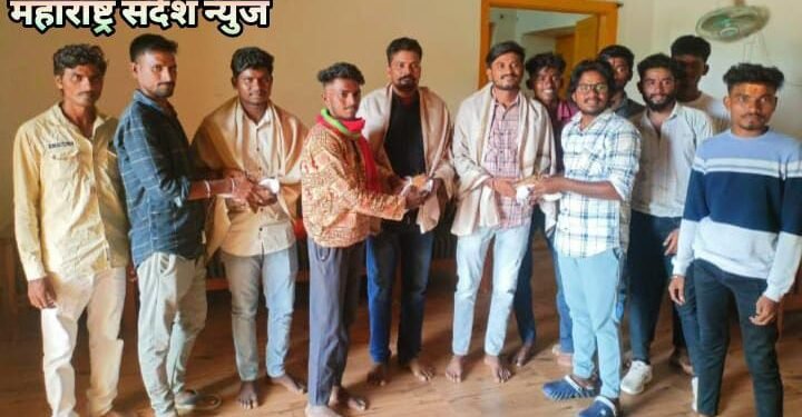 आरडा गावाचे गायक कलाकारांची मूलकला फाउंडेशनकडून सत्कार…!