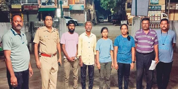 वर्धा जिल्हातील विवाहितेस फसवून  बिहार मध्ये नेले, मग नेपाल मध्ये विकण्याचा रचला घाट.