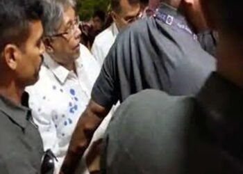 मंत्री चंद्रकांत पाटील यांच्यावर परत एकदा भीम आर्मी च्या कार्यकर्त्यांकडून शाई फेक.