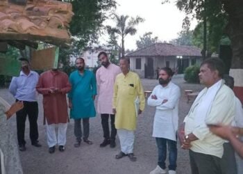 मराठा असो की ओबीसी, भटके विमुक्त आरक्षण समर्थक असो त्यांनीं ‘सत्यासाठी आग्रह करावा पण अहिंसेच्या तत्त्वावर आधारित सत्याग्रहाचा मार्ग स्वीकारावा: राजेंद्र वनारसे