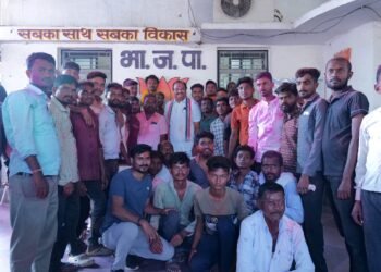 हिंगणघाट, समुद्र्पुर तालुक्यातील ग्रामपंचायत निवडणुकीत भाजपाची सरशी, आ. कुणावार यांचे जनसंपर्क कार्यालयात विजयाचा जल्लोष.