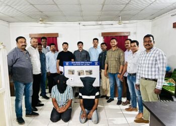 खंडणी विरोधी पथकाची धडाकेबाज कारवाई सराईत गुन्हेगारास साथीदारसह ०३ पिस्टल व ०६ रांऊडसह अटक