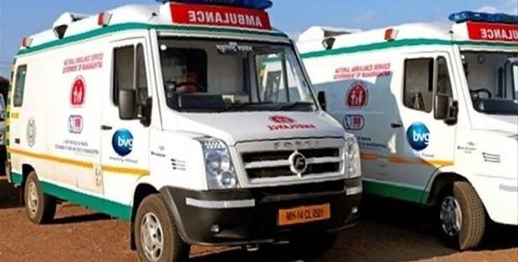 सामाजिक कार्यकर्ता उमेश इंगळे यांच्या मागणीची दखल, सर्वोपचार रुग्णालय ते सुपर स्पेशालिटी हॉस्पिटल करीता मोफत रुग्णवाहिका सुरू.