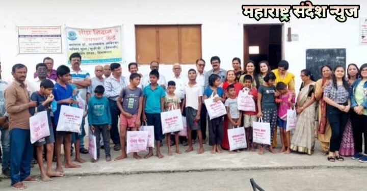 नारायण सेवा मित्र परिवार हिंगणघाट तर्फे मतिमंद विद्यार्थ्यांसोबत केली दिवाळी साजरी.