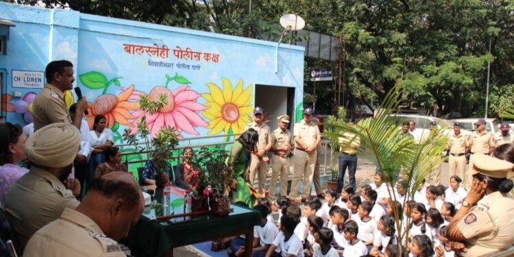 पुणे शहरातील शिवाजीनगर पोलीस स्टेशन येथे बाल स्नेही कक्षाची स्थापना.