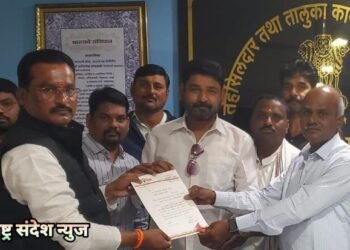 अवकाळी पावसाचा फटका बसलेल्या शेतकऱ्यांना तातडीने मदत करा सावनेर शिवसेना ठाकरे गटाची राज्य सरकारला मागणी.