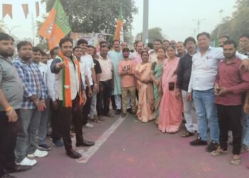 सावनेर येथे भारतीय जनता पक्षाच्या तीन राज्यातील विजयाचा जल्लोष.