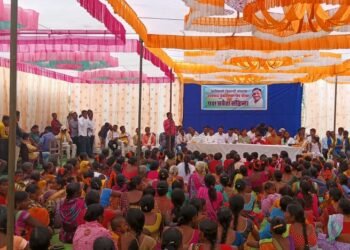 येल्ला येथील शेकडो (अजित पवार गट) राष्ट्रवादी काँग्रेस पक्षाचे कार्यकर्त्यांची आविसं व अजयभाऊ मित्र परीवारात पक्ष प्रवेश.