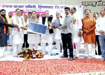 हिंगणघाट बाजार समितीला दर्जेदार करण्यासाठी ॲड. सुधीर कोठारी आदर्श प्रशासक माजी गृहमंत्री अनिल देशमुख यांचे गौरवोद्गगार