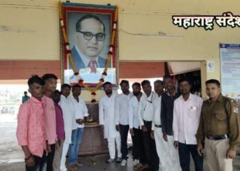 परतुर रेल्वे स्टेशन येथे 67 व्या महापरिनिर्वाण दिनानिमित्त केलं महामानवाला अभिवादन.