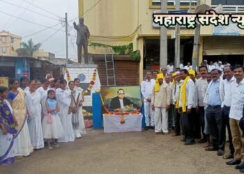 हिंगणघाट तालुक्यातील वडनेर ग्राम पंचायतच्या वतीने डॉ. बाबासाहेब आंबेडकरांना आदरांजली अर्पण.