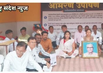 खारेपाट विकास संकल्प संघटनेमार्फत जगदंबा देवीच्या दारात बेमुदत उपोषण.