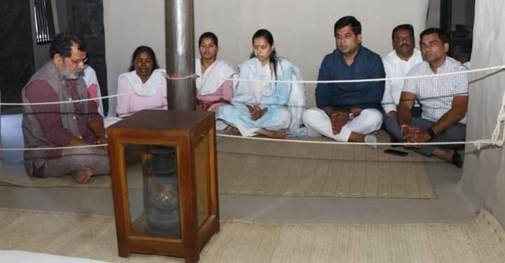 महिला व बालविकास मंत्री आदिती तटकरे यांची सेवाग्राम आश्रमास भेट, सेवाग्राम आश्रम निरंतर प्रेरणा देणारे स्थळ.