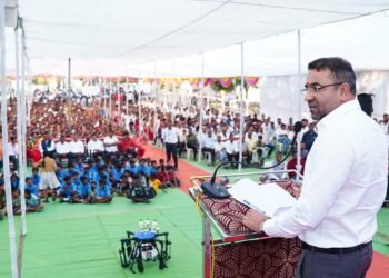 किरमिटी भारकस येथे  विकसित भारत संकल्प रथ यात्रेचे हर्षोल्हासात स्वागत.