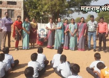 आदर्श शाळेत श्रीनिवास रामानुजम यांच्या जयंती निमित्त राष्ट्रीय गणितदिन  साजरा. गणित विषयाची भीती न बाळगता गणिताशी मैत्री करा: नवनाथ बुटले