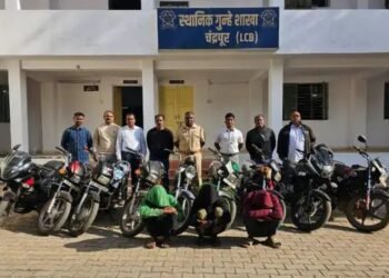 चंद्रपूर जिल्हात दुचाकी चोराचा धुमाकूळ, स्थानिक गुन्हे शाखेने 3 चोरास ठोकल्या बेड्या, 9 दुचाकीसह 5 लाखांचा मुद्देमाल जप्त.