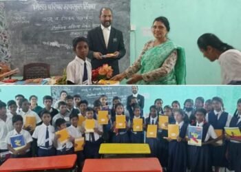 भीमकोरेगाव शौर्य दिनानिमित्त एक वही एक पेन चे विद्यार्थ्यांना वाटप.