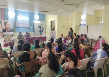 डॉ. बाबासाहेब आंबेडकर पदस्पर्श भूमी/दीक्षाभूमी देसाईगंज शौर्य दिन व सावित्रीबाई फुले यांची १९३वी जयंती साजरी.