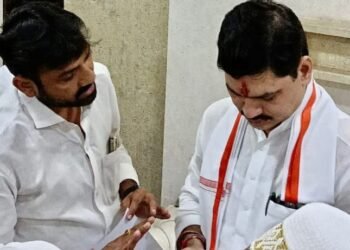 स्व. गोपीनाथ मुंडे शेतकरी अपघात सुरक्षा सानुग्रह अनुदान योजनेत शेतमजुरांचाही समावेश करा.