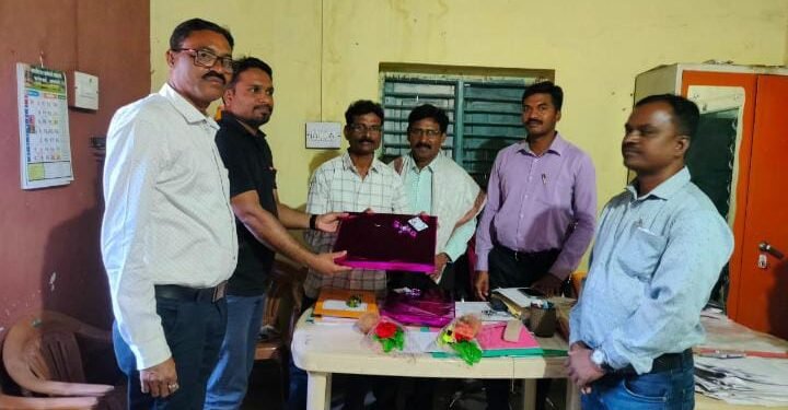 वनपरिक्षेत्र कार्यालय कमलापूर येथे अरुण राखडे यांचा सेवानिवृत्ती पर निरोप समारंभ संपन्न.