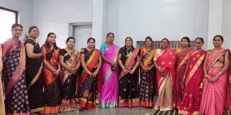 हिंगणघाट येथे महिला मंडळाच्या वतीने मकरसंक्रांत निमित्त उखाणे स्पर्धेचे आयोजन.