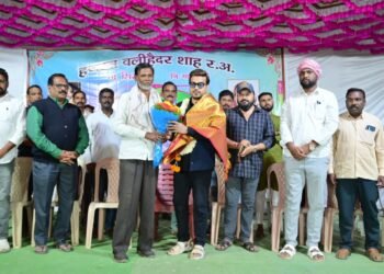 माजी पालकमंत्री राजे अम्ब्रिशराव आत्राम यांची सिरोंच्या येथील हजरत वली हैदर शाह उर्स महोत्सवाला विशेष उपस्थिती.