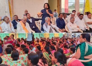 नागपुर जिल्हातील कोंढाळी येथे लोक कलावंतांचा भव्य मेळावा संपन्न, शेकडो नागरिकांची उपस्थिती.