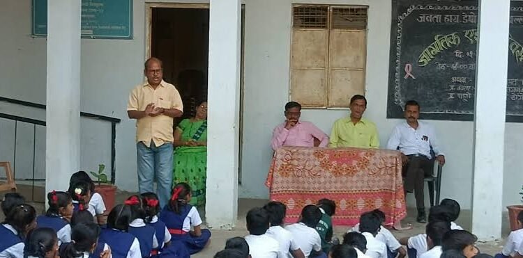 जनता हायस्कूल (डेपो शाखा) बल्लारपूर या शाळेत नवीन वर्ष उत्साहात साजरा.