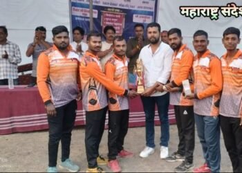 के.सी.सी.एल (KCCL) क्रिकेट क्लब बल्लारपुर द्वारा आयोजित टेनिस बॉल क्रिकेट टूर्नामेंट बड़े धूमधाम से संपन्न.