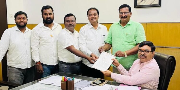 सावनेर नगरपालिका कर आकारणी प्रक्रियेला स्थगिती द्या, मुख्यमंत्री व उपमुख्यमंत्री यांच्याकडे भाजप, रासपची मागणी.