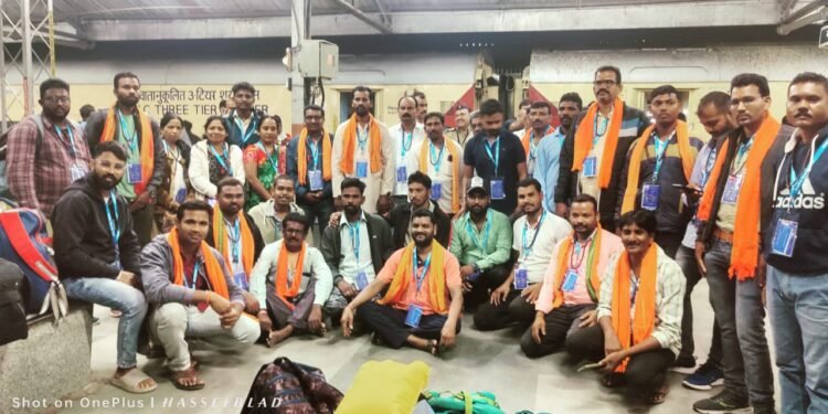 विहिप कार्यकर्ते अयोध्या येथील श्रीराम मंदिर दर्शनासाठी प्रस्थान, विदर्भ प्रांतने केले नियोजन.