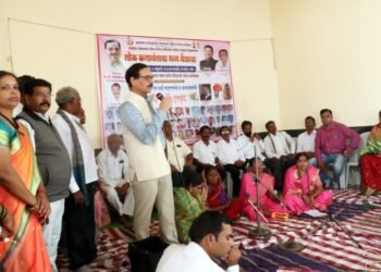 धापेवाडा येथे लोक कलावंतांचा भव्य मेळावा संपन, अनेक कलावंतांनी लावली हजेरी.