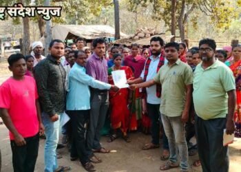 महाराष्ट्र शालेय पोषण आहार कर्मचारी युनियनच्या वतीने विविध मागण्यासाठी संवर्ग विकास अधिकारी भामरागड यांना निवेदन.