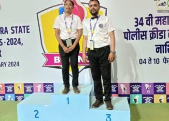 वर्षा कोयचाळे बॉक्सिंग रेफरी बेस्ट जज् म्हणून सन्मानीत.