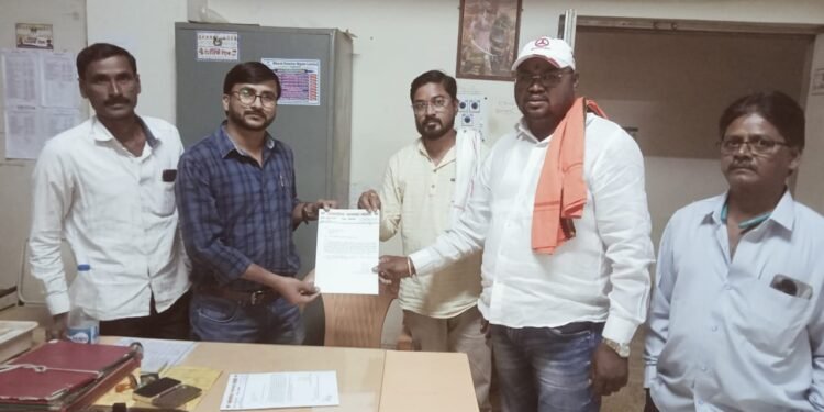 झिंगानुर, आसरलली, जारावडी, कसनसुर परीसरात BSNL स्विच ऑफ, नागरिक मोबाईल नेटवर्क मुळे त्रस्त.