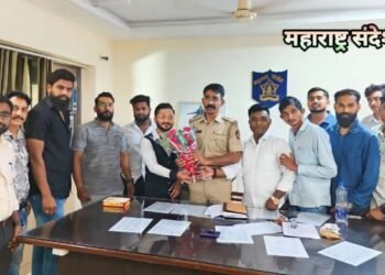 हिंगणघाटचे नवनियुक्त ठाणेदार मनोज गभने यांचे राष्ट्रवादी युवक काँग्रेस शरदचंद्र पवार पक्षा द्वारे स्वागत.