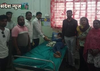 राष्ट्रीय कामगार संघटनेच्या वतीने छत्रपति शिवाजी महाराज जयंती निमित्त उपजिल्हा रुग्णालयात रुग्णांना फळाचे वाटप.