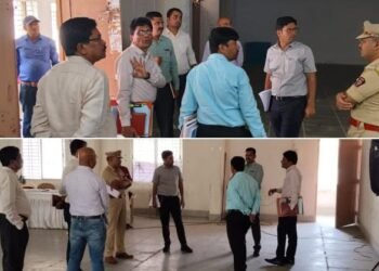 जिल्हाधिकारी कर्डीले यांनी हिंगणघाट तहसिल कार्यालयाला भेट देऊन आगामी लोकसभा निवडणुकीच्या पार्श्वभूमीवर जाणून घेतला आढावा.