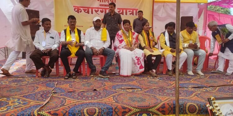 लाखो भाविकाचे श्रद्धास्थान असलेल्या कचारगड यात्रेत संदीप भाऊ कोरेत यांची उपस्थीती.