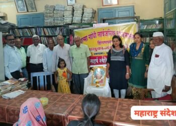 महात्मा गांधी वाचनालय हिंगणघाट येथे सावित्रीबाई फुले यांना स्मृती दीन अभिवादन.