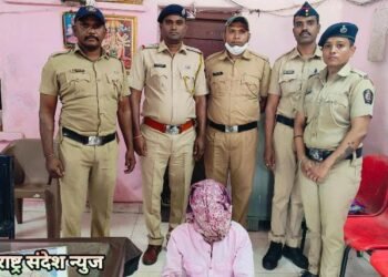 चंद्रपूर रेल्वे स्टेशन येथे अज्ञात इसमाची चाकूने हल्ला करून हत्या. हत्याने शहर हादरले.