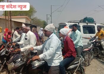 येवला -नांदगाव रस्त्यावरील रेल्वे फाटक वेळेवर न पाडल्याने भीषण अपघात थोडक्यात टळला.