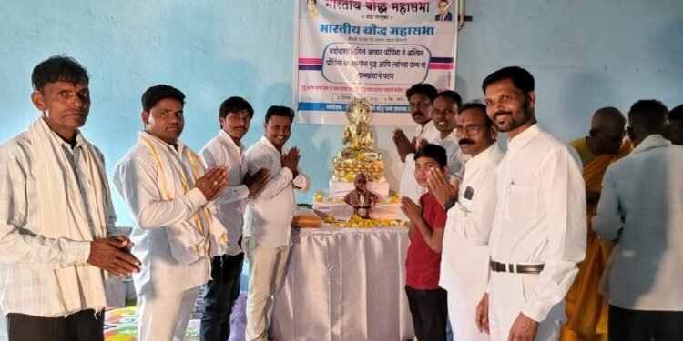 केंधळी येथे मुलाच्या वाढदिवसा निमित्त केली विहारात गौतम बुद्धाच्या मूर्तीची स्थापना.