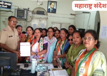 सुधीर मुनगंटीवार यांनी महिलांबाबत केलेल्या घाणेरड्या व अश्शील वक्तव्याचा हिंगणघाट येथे निषेध.