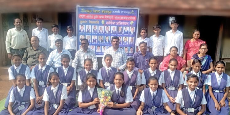 शिष्यवृत्ती परीक्षेत गोमुख विद्यालय नांदागोमुख तह. सावनेर येथील विद्यालयाचे सुयश.